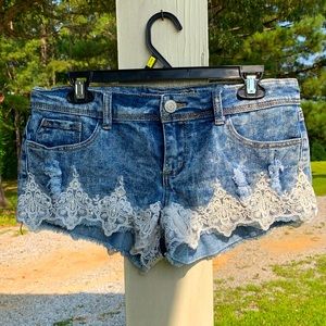 Rue 21 Lacy Denim Shorts size 5/6
